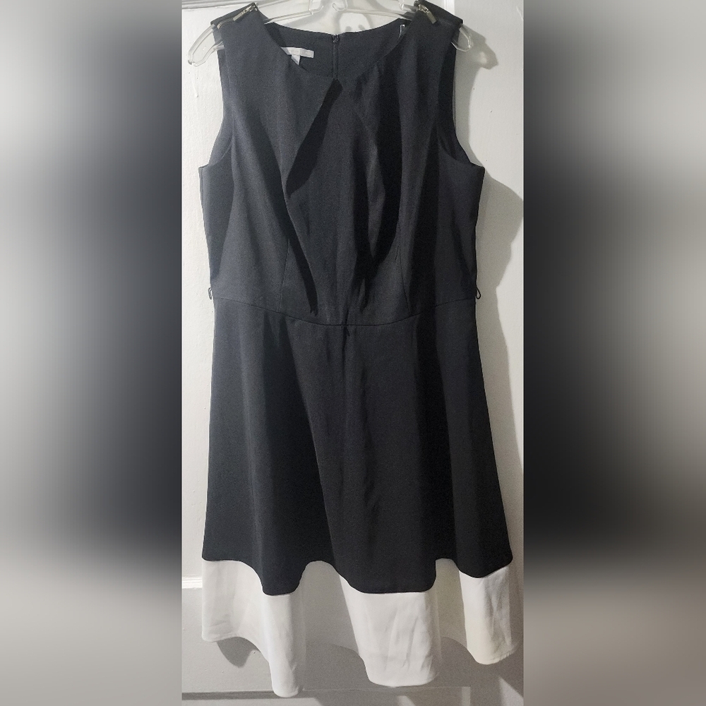 Signature Black and White Strapless Dress